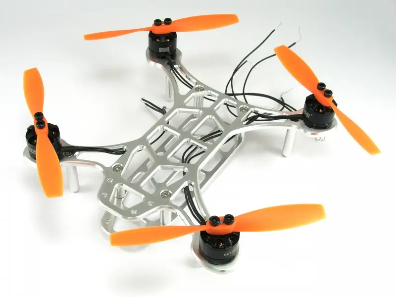 Surface 120 Micro Brushless Quadcopter 6-800x600
